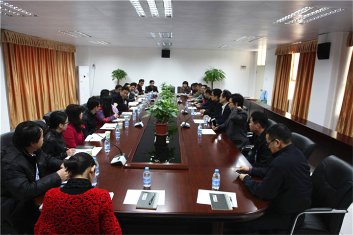 觀摩學(xué)習(xí)以促成長，合作發(fā)展共創(chuàng)明天