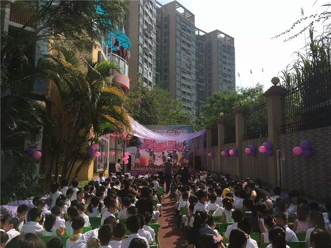 我們搭臺(tái)，家長(zhǎng)唱戲，孩子當(dāng)觀眾可好？