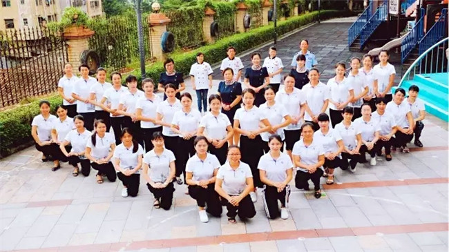 春風(fēng)十里不如你，共譜遠(yuǎn)恒佳協(xié)奏曲——碧水龍庭幼兒園教師節(jié)慶祝活動(dòng)