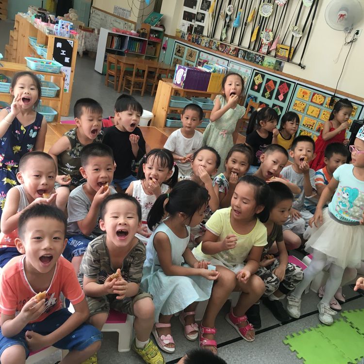 濃濃中秋情，歡樂迎國慶