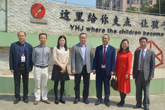 輕車簡從抓實(shí)干  深入細(xì)致訪民?！獏^(qū)教育局范燕塔局長蒞臨標(biāo)尚學(xué)校調(diào)研工作