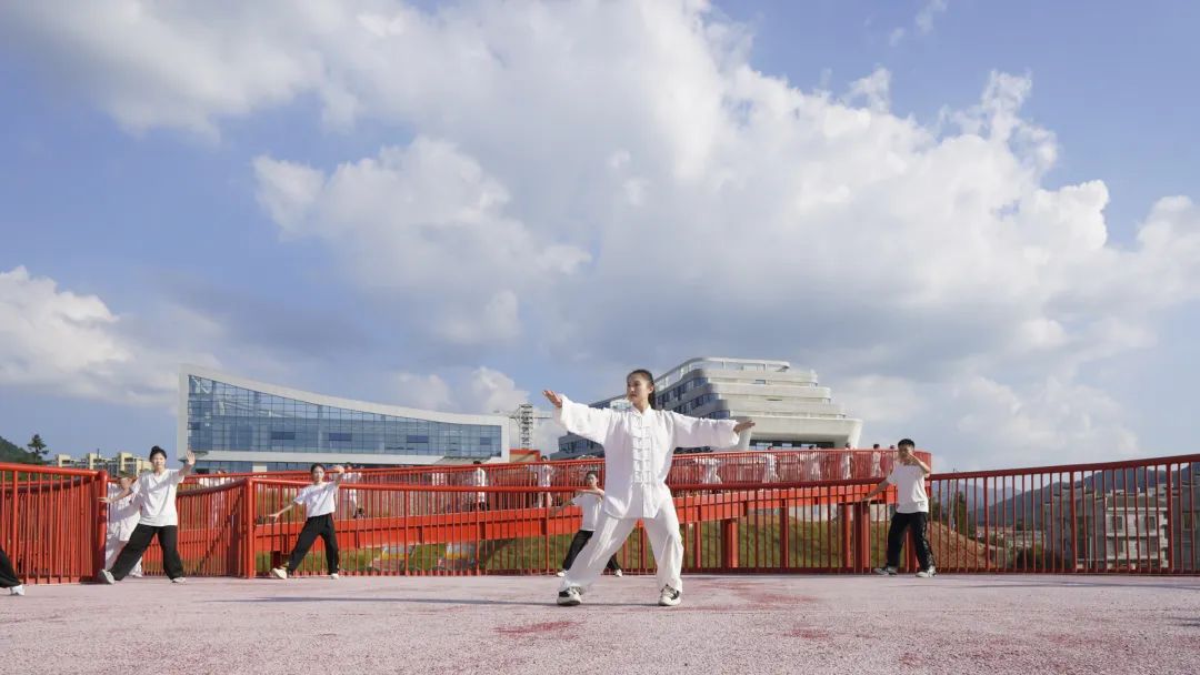 遠恒佳夏令營即將開營，特邀太極世界冠軍冉千鑫見面交流